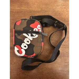 Cookies SF Smell Proof Bag Red Camo Honeycomb Messenger Crossbody Small